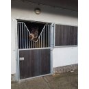 Stalltür - Pferdeboxen-Aussentüre - 2-flüglig - mit Schutzgitter und Holz-Fensterladen