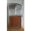 Stalltür - Pferdeboxen-Aussentüre - 2-flüglig - mit Bogen - mit Schutzgitter und Sicherheitsglas 2,5x1,25m pulverbeschichtet Recyclingbohlen